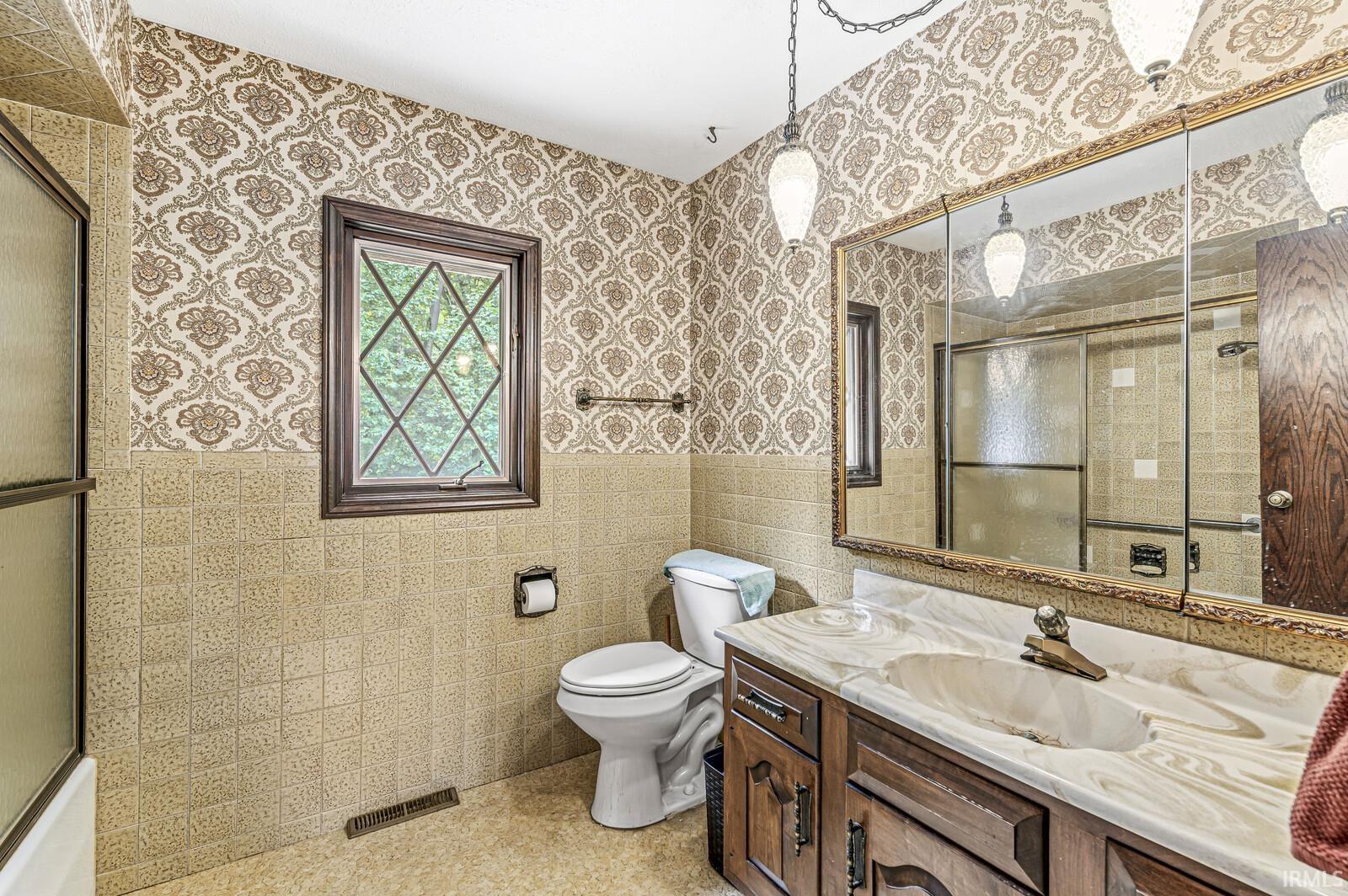 21960 West Ireland Road South Bend, IN 46614 - Photo 21 of 35 Gallery Image 21