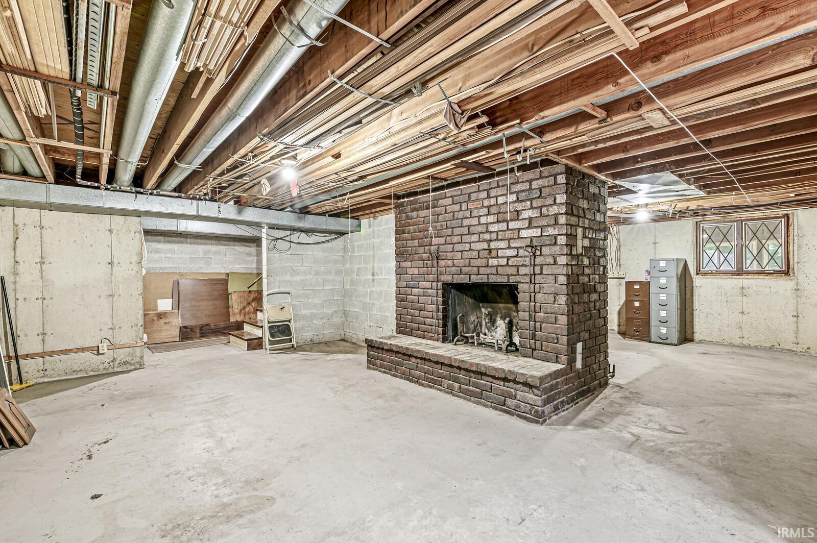 21960 West Ireland Road South Bend, IN 46614 - Photo 23 of 35 Gallery Image 23
