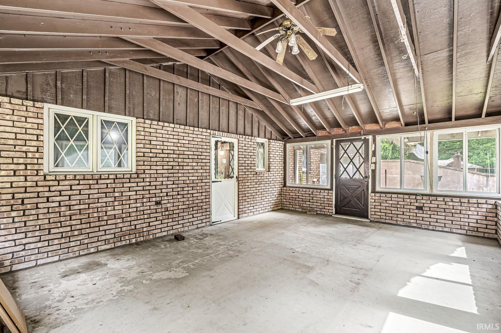 21960 West Ireland Road South Bend, IN 46614 - Photo 28 of 35 Gallery Image 28
