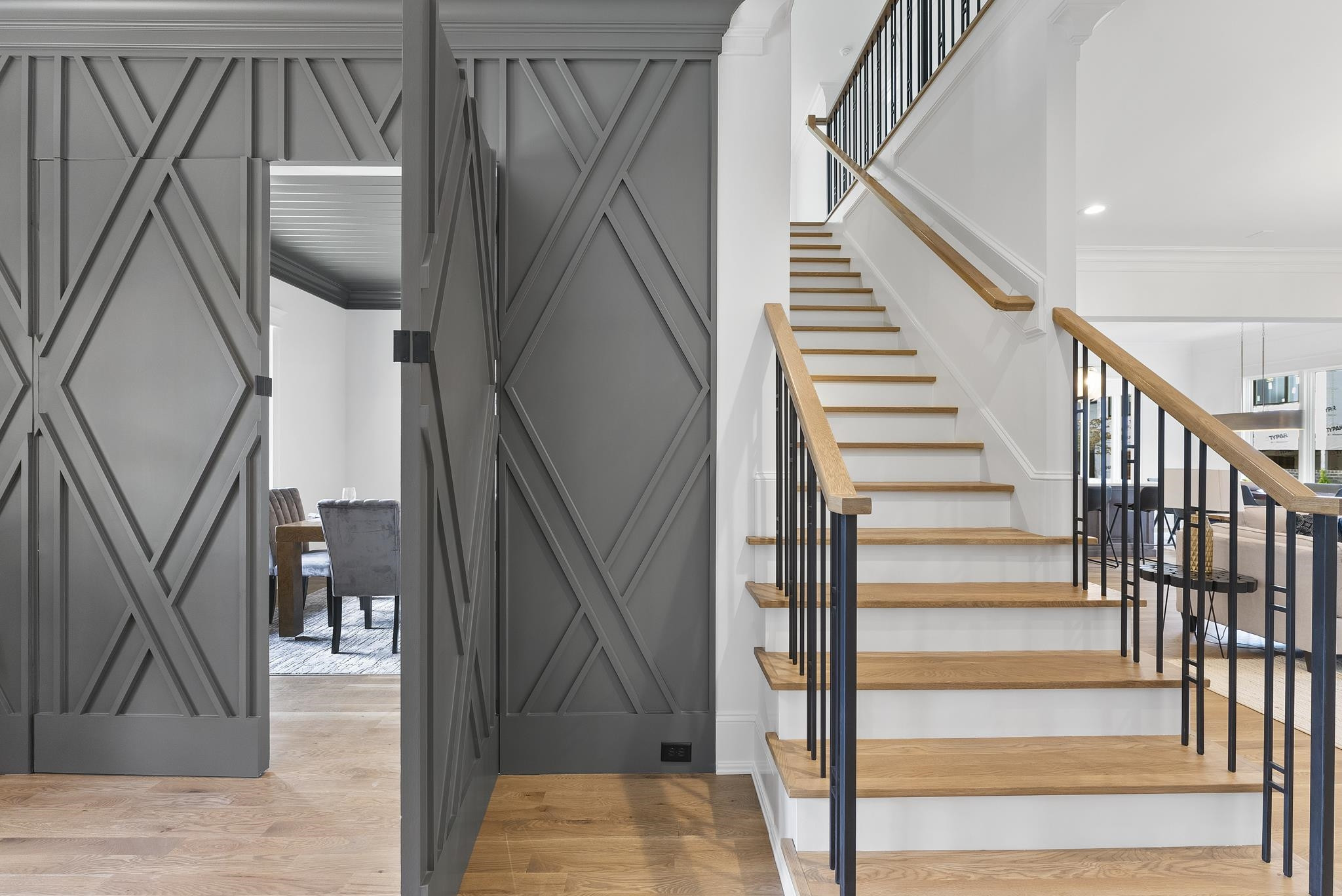 1419 Chester Road Raleigh, NC 27608 - Photo 4 of 41 a view of entryway