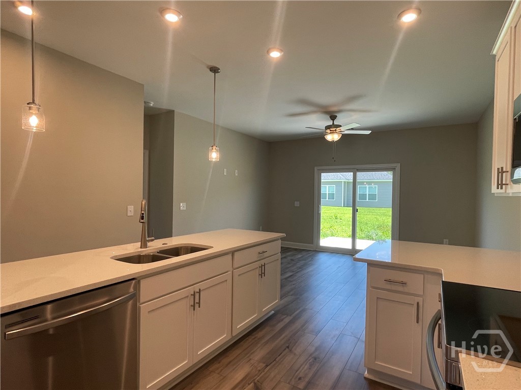 219 HAISLEY Run Guyton, GA 31312 - Photo 3 of 30