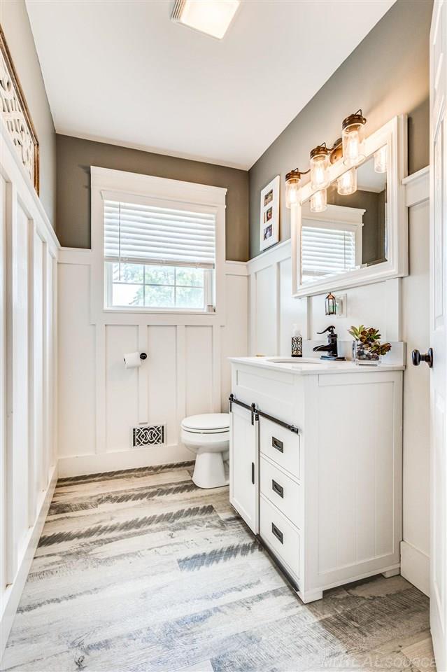 6556 Croswell Road Croswell, MI 48422 - Photo 21 of 59 Mud Room/ Half Bath