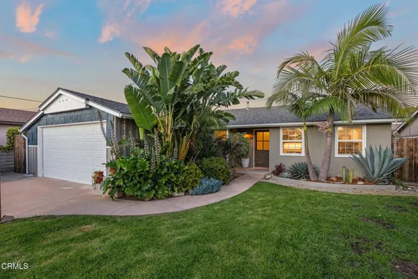$949,900 | 630 Redwood Avenue, Ventura, CA 93003