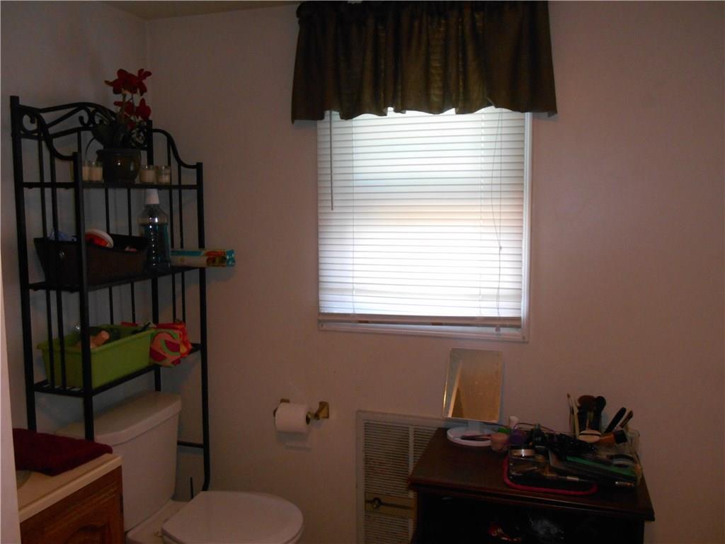 2849 Fernwald Road Pittsburgh, PA 15217 - Photo 13 of 24 Gallery Image 13