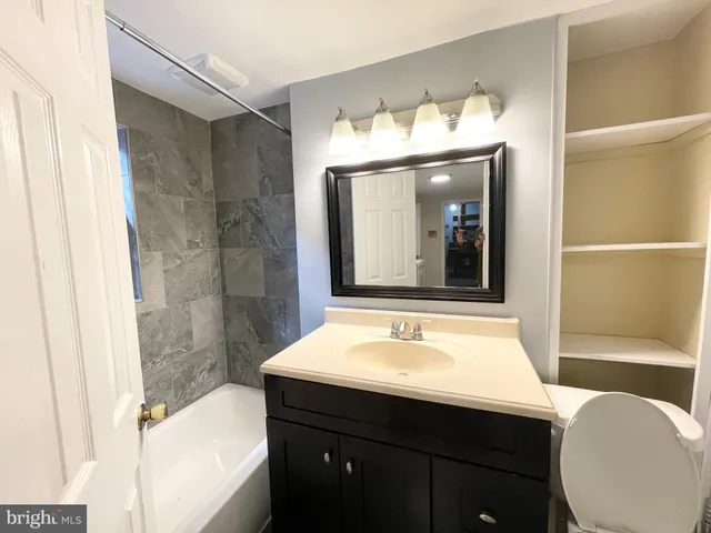 $3,800 | 2604 Roswell Court, Falls Church, VA 22043