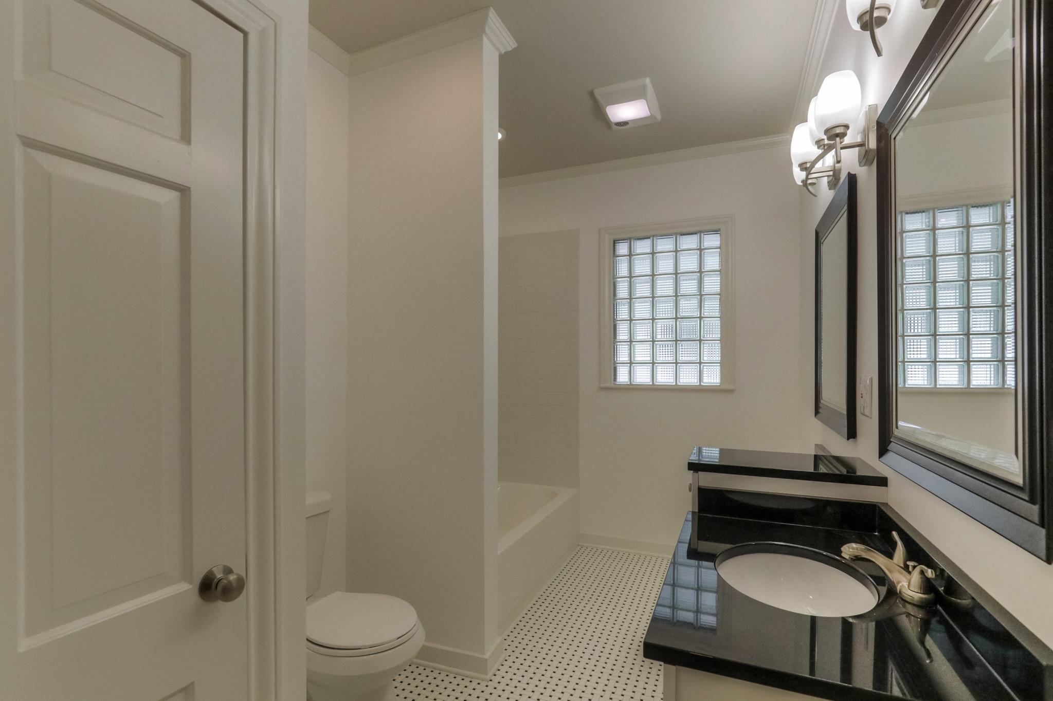 5904 Hickory Valley Road Nashville, TN 37205 - Photo 17 of 30 Gallery Image 17