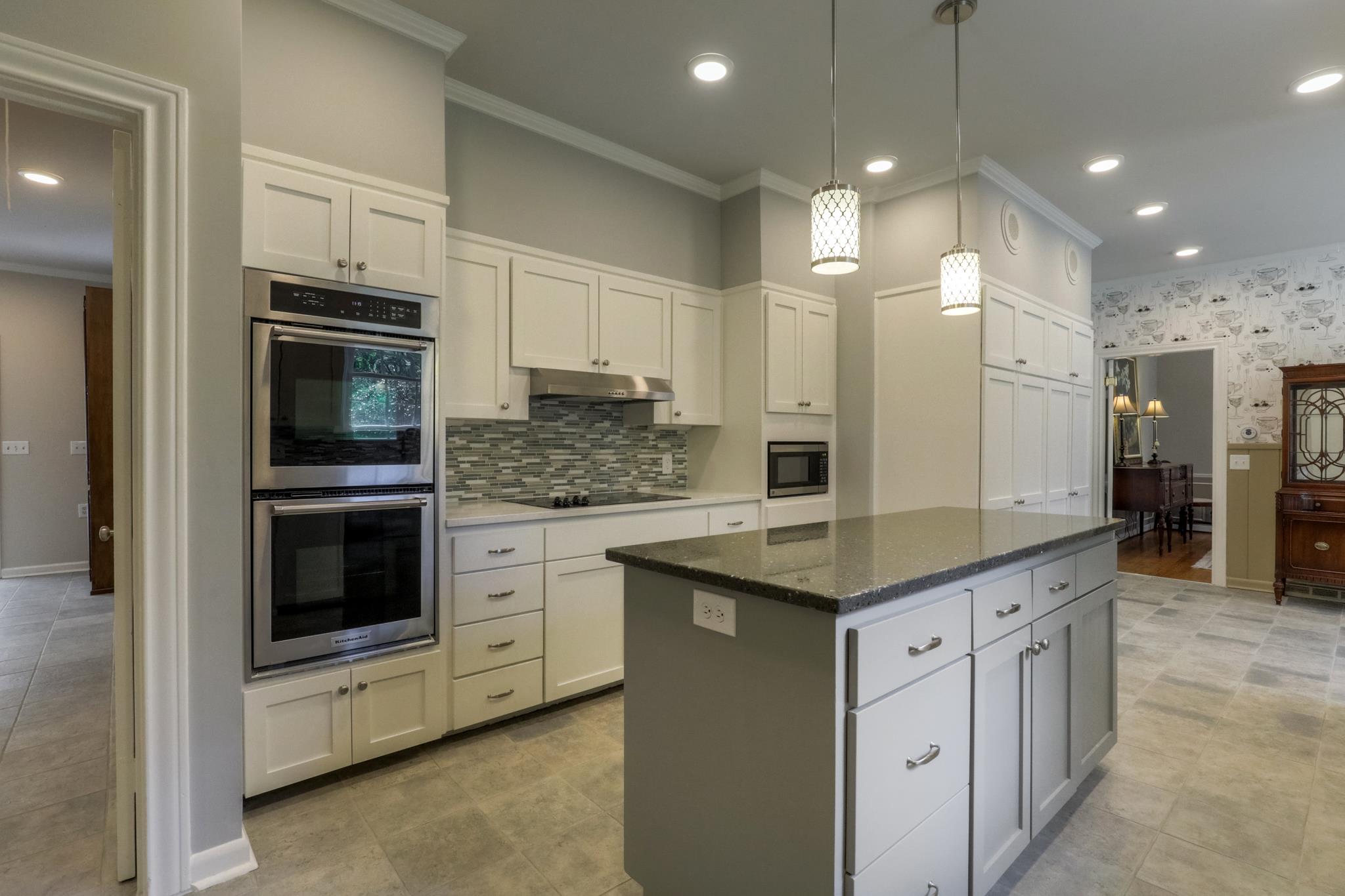5904 Hickory Valley Road Nashville, TN 37205 - Photo 3 of 30 Gallery Image 3