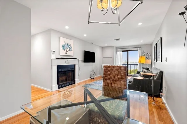 $429,900 | 90 Quincy Shore Drive, Unit 701, Quincy, MA 02171