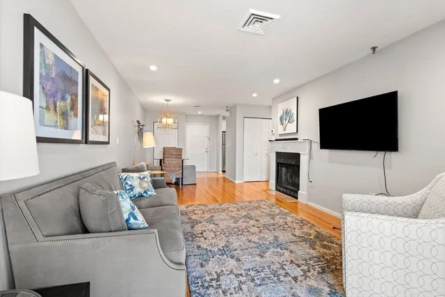 $429,900 | 90 Quincy Shore Drive, Unit 701, Quincy, MA 02171