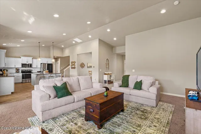 $1,070,000 | 1974 Kelso Lake Road, Athol, ID 83801