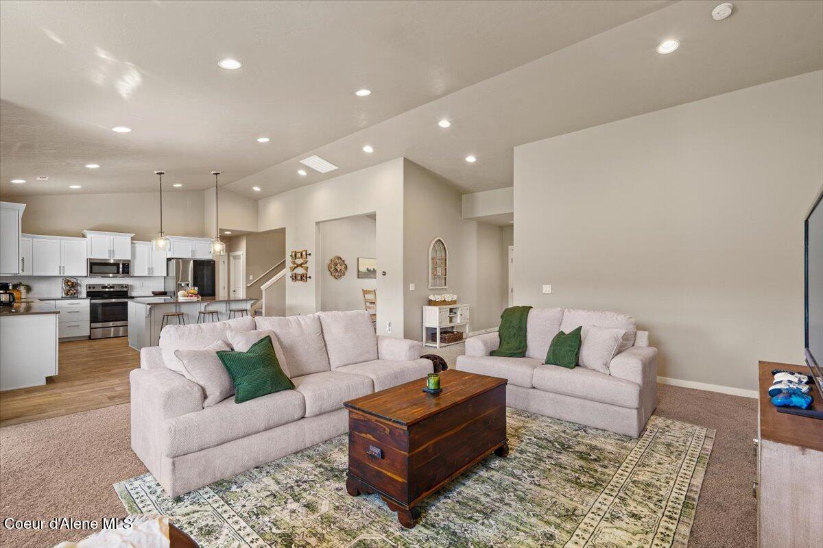 1974 Kelso Lake Road Athol, ID 83801 - Photo 17 of 55 17-Living Room