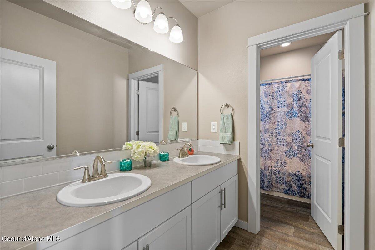 1974 Kelso Lake Road Athol, ID 83801 - Photo 30 of 55 32-Full bath