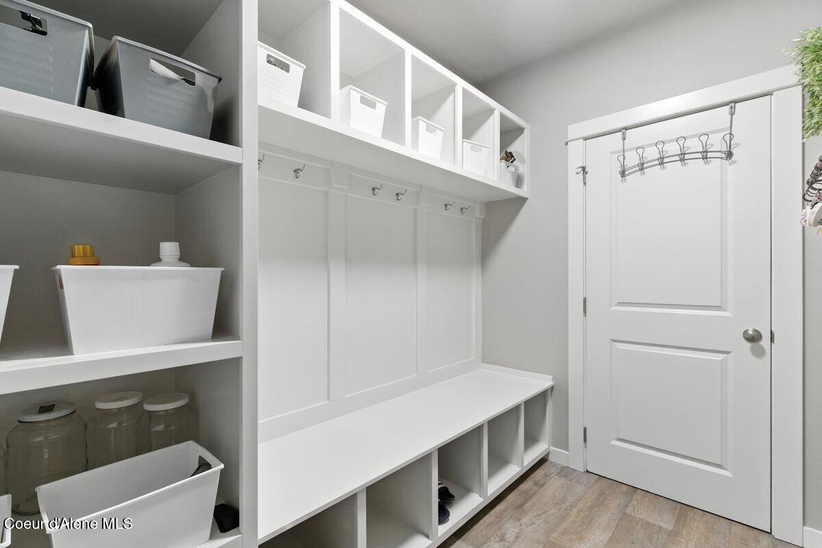 1974 Kelso Lake Road Athol, ID 83801 - Photo 35 of 55 Laundrymud room 2