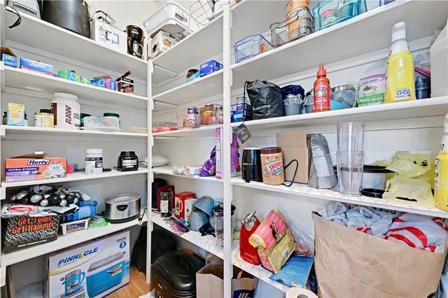 $519,900 | 9008 North Lewis Avenue, Kansas City, MO 64157