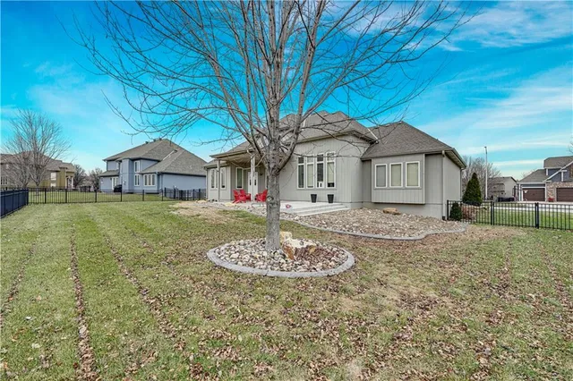 $519,900 | 9008 North Lewis Avenue, Kansas City, MO 64157