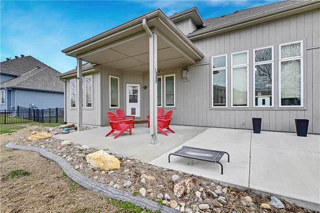 $519,900 | 9008 North Lewis Avenue, Kansas City, MO 64157