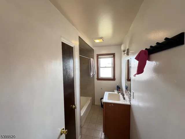 $2,400 | 910 Randolph Avenue, Rahway, NJ 07065