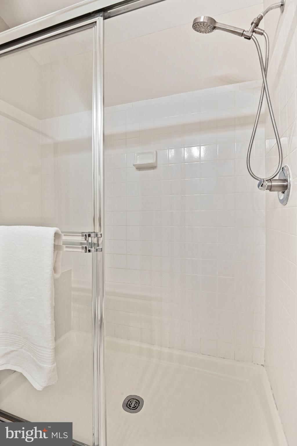 11482 Heritage Commons Way Reston, VA 20194 - Photo 16 of 31