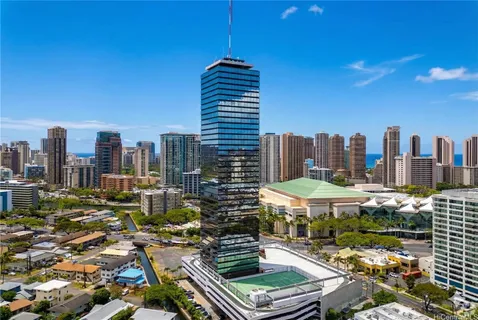 $925,000 | 1750 Kalakaua Avenue, Unit 4100, Honolulu, HI 96826