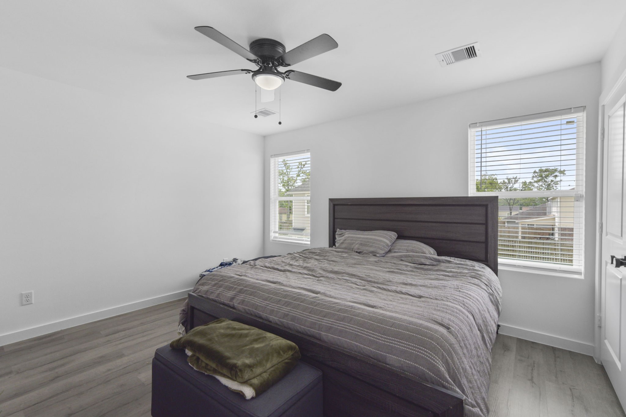 5208 Laura Koppe Road Houston, TX 77016 - Photo 11 of 16