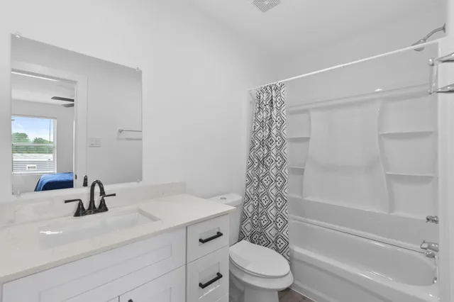 $1,700 | 5208 Laura Koppe Road, Houston, TX 77016