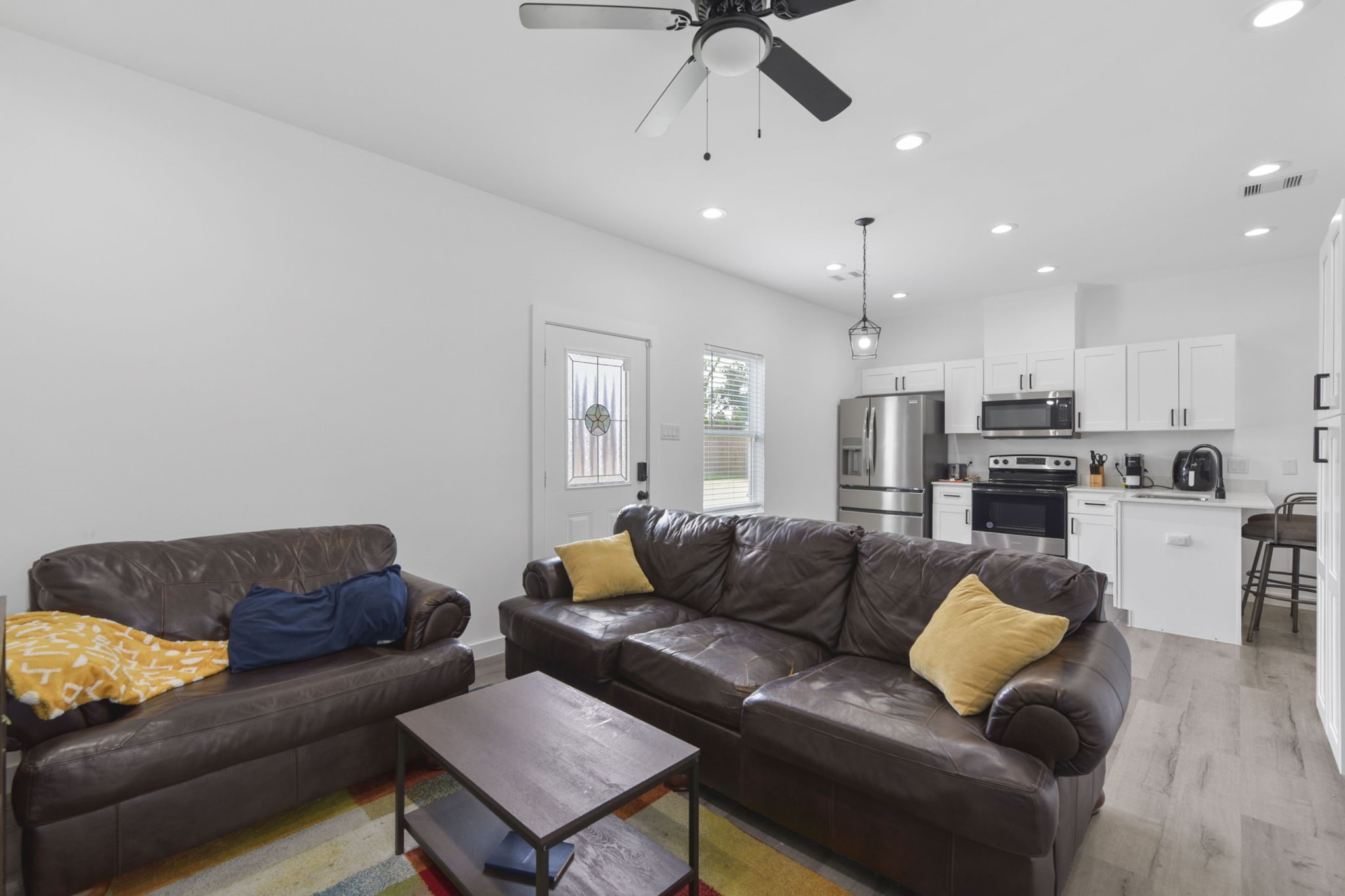 5208 Laura Koppe Road Houston, TX 77016 - Photo 4 of 16