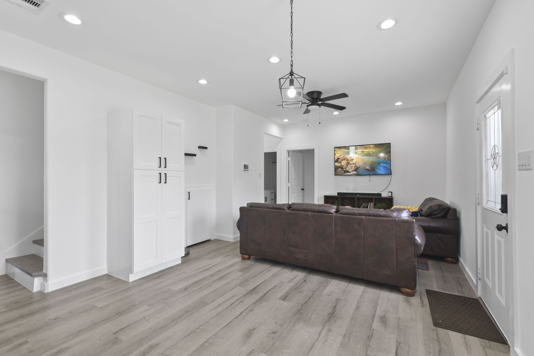 5208 Laura Koppe Road Houston, TX 77016 - Photo 5 of 16