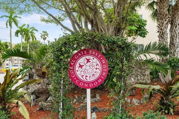 $1,950 | 6960 Miami Gardens Drive, Unit 2518, Hialeah, FL 33015