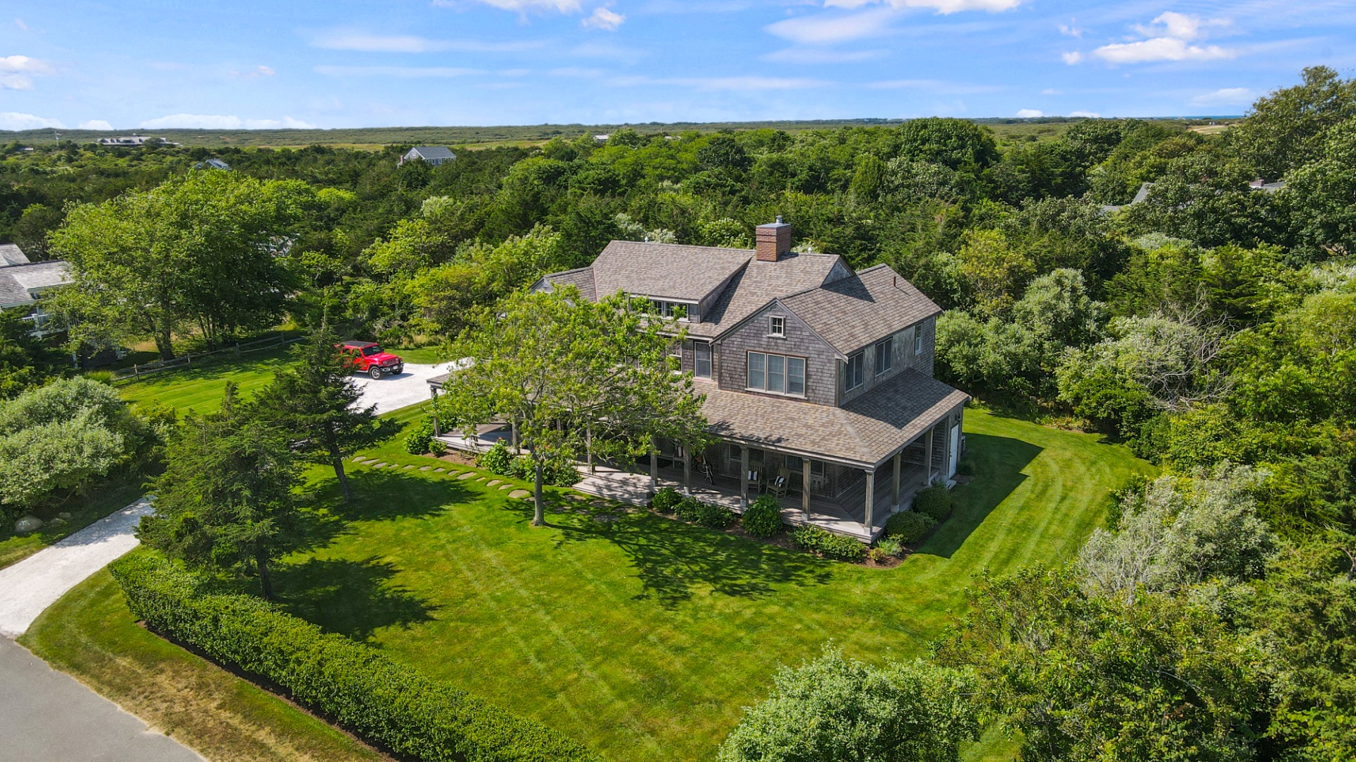 11 Plainfield Road Nantucket, MA 02554 - Photo 5 of 40 Gallery Image 5