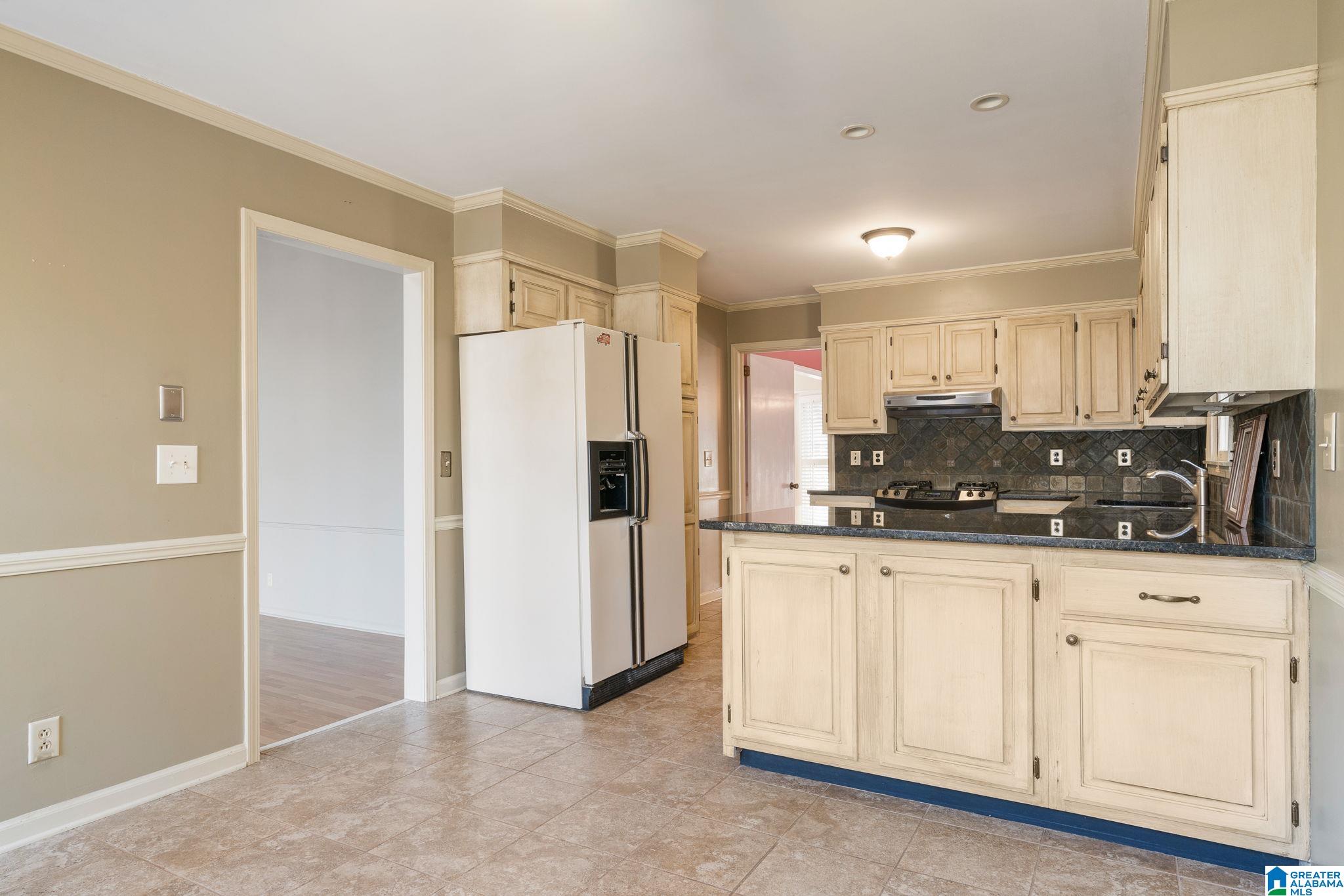 4811 Rustlewood Way Birmingham, AL 35243 - Photo 11 of 22