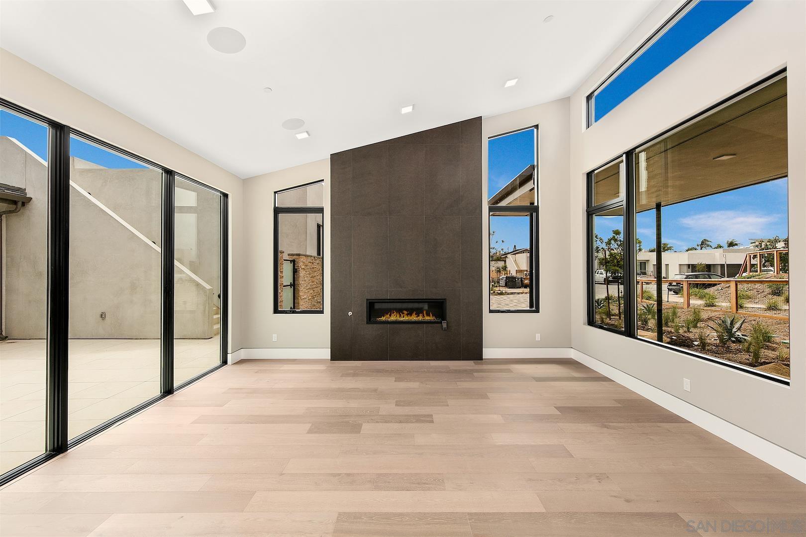 1817 Gwynn Drive Cardiff, CA 92007 - Photo 28 of 50 a view of an empty room with a window