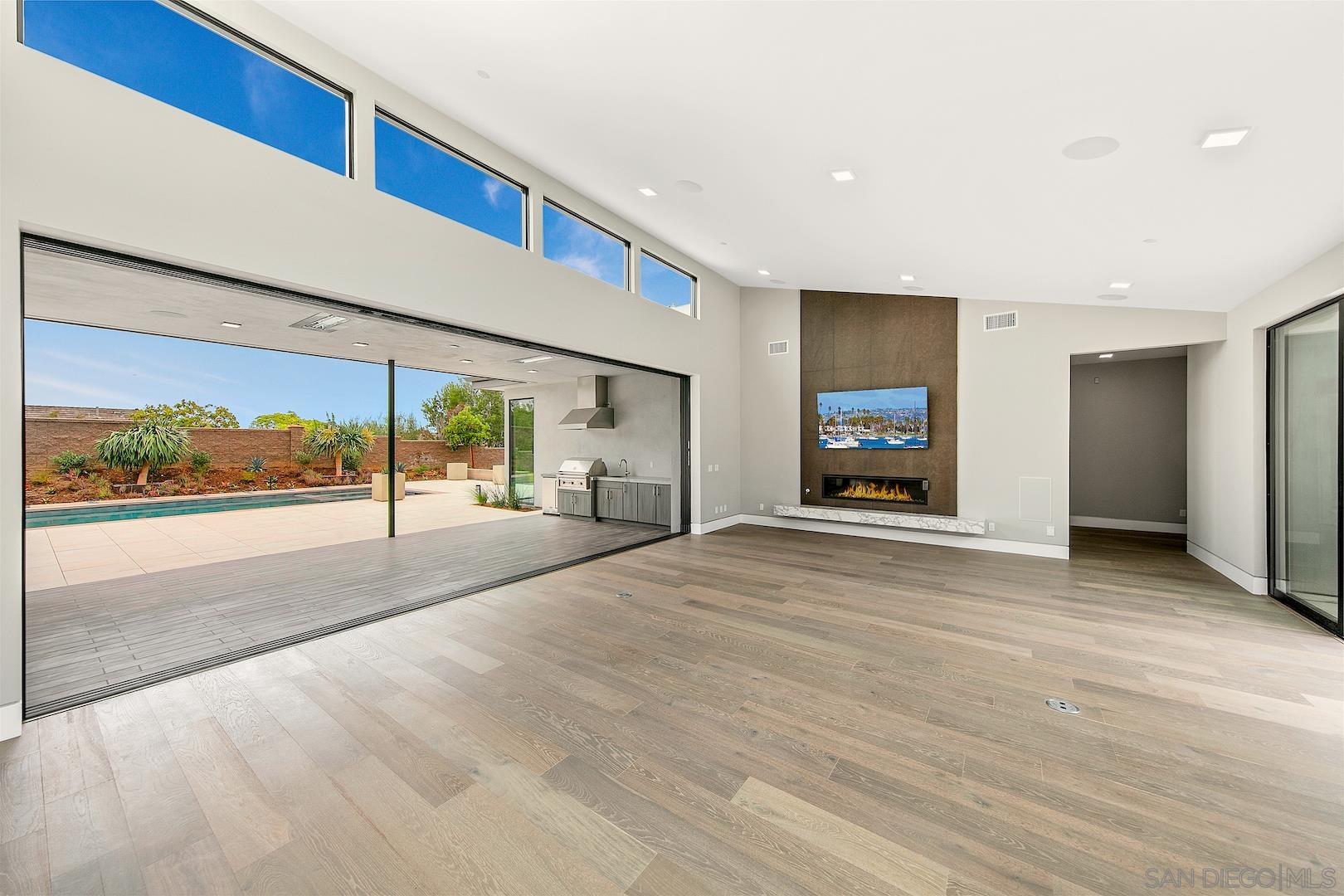 1817 Gwynn Drive Cardiff, CA 92007 - Photo 9 of 50 a view of an empty room