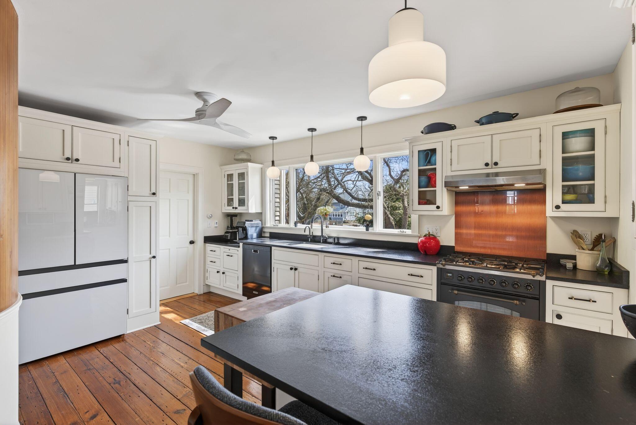 45 Mitchell Road South Portland, ME 04106 - Photo 12 of 86 Kitchen