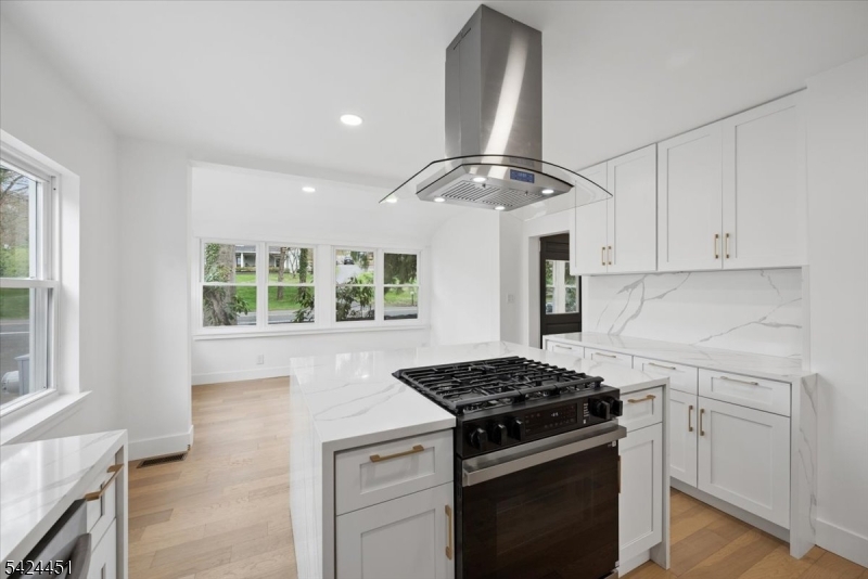 686 Meyersville Road Gillette, NJ 07933 - Photo 15 of 33
