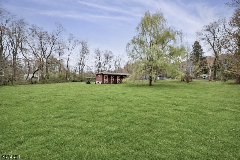 686 Meyersville Road Gillette, NJ 07933 - Photo 31 of 33