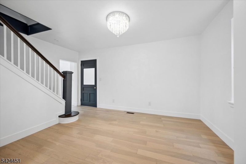 686 Meyersville Road Gillette, NJ 07933 - Photo 10 of 33