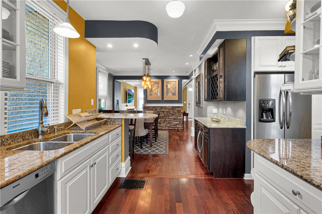 709 Filbert Street Pittsburgh, PA 15232 - Photo 7 of 23 Gallery Image 7