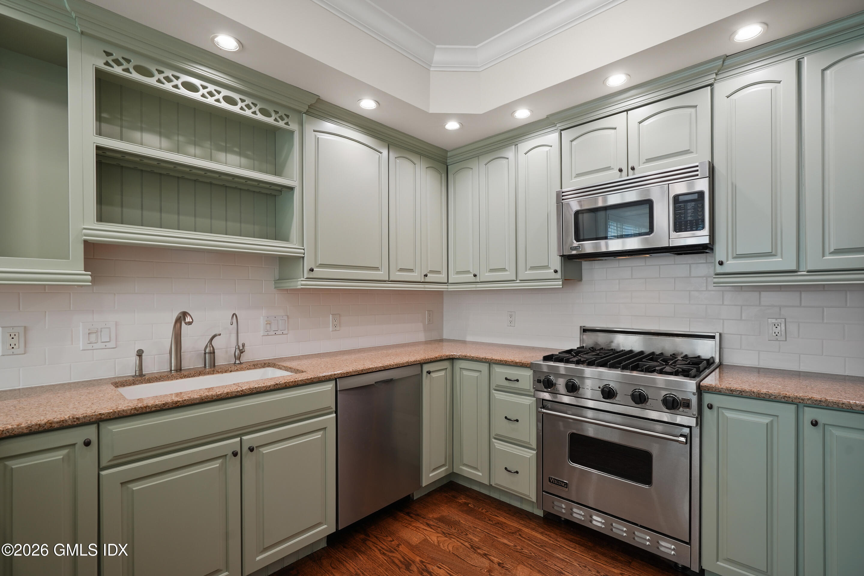 25 Decatur Street, Unit B Cos Cob, CT 06807 - Photo 13 of 39 DSC02887_1