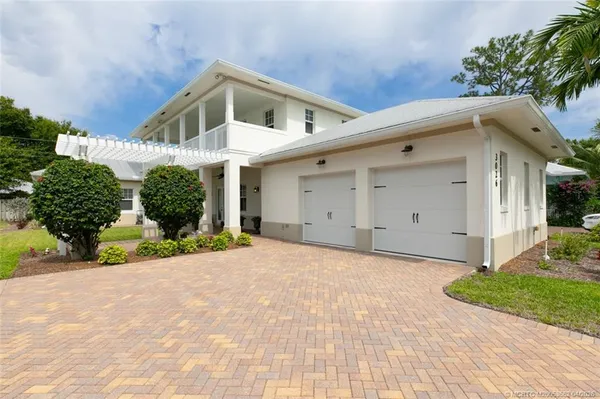 $800,000 | 3026 Southwest Ellsworth Avenue, Palm City, FL 34990