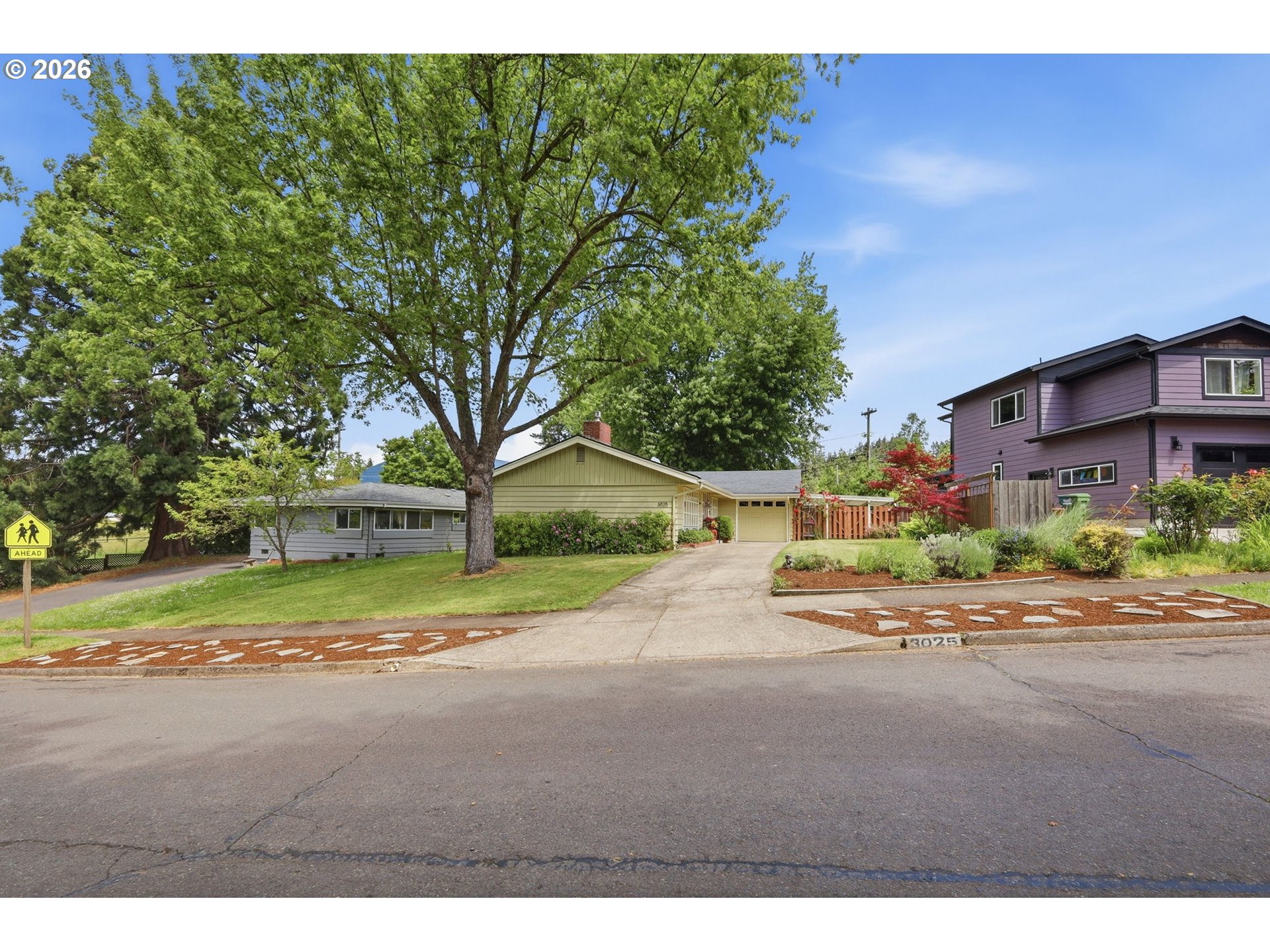 3025 Harris Street Eugene, OR 97405 - Photo 42 of 44 a view of road with house in background