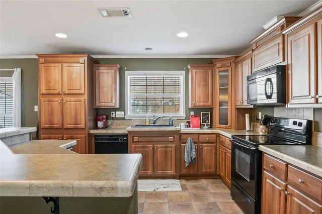 $349,000 | 89 Park Lane, Gainesville, TX 76240