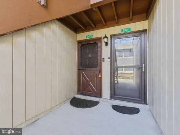 $219,900 | 115 East Kings Highway, Unit 243, Maple Shade, NJ 08052