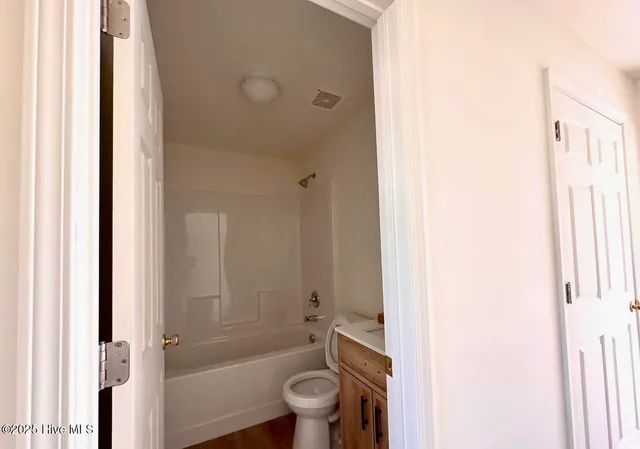 $199,000 | 233 Hc Powers Road, Wallace, NC 28466