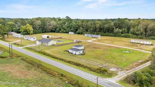 $199,000 | 233 Hc Powers Road, Wallace, NC 28466