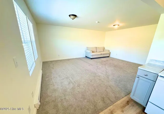 $199,000 | 233 Hc Powers Road, Wallace, NC 28466