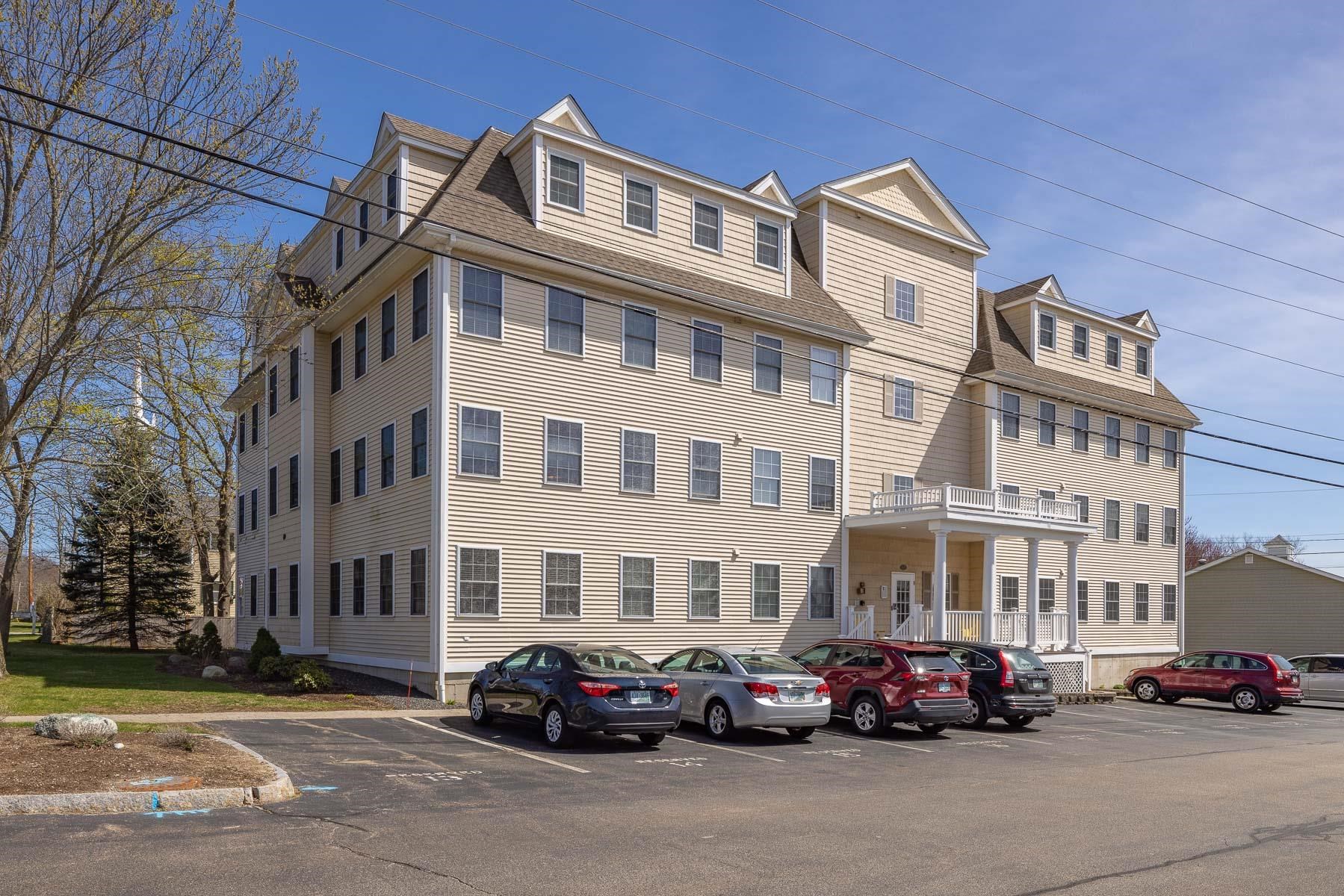 105 Winnacunnet Road, Unit 2 Hampton, NH 03842 - Photo 2 of 25