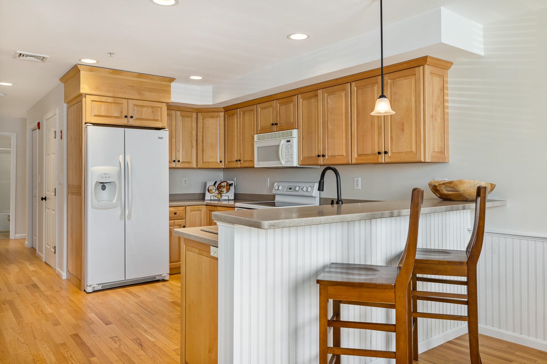 105 Winnacunnet Road, Unit 2 Hampton, NH 03842 - Photo 3 of 25