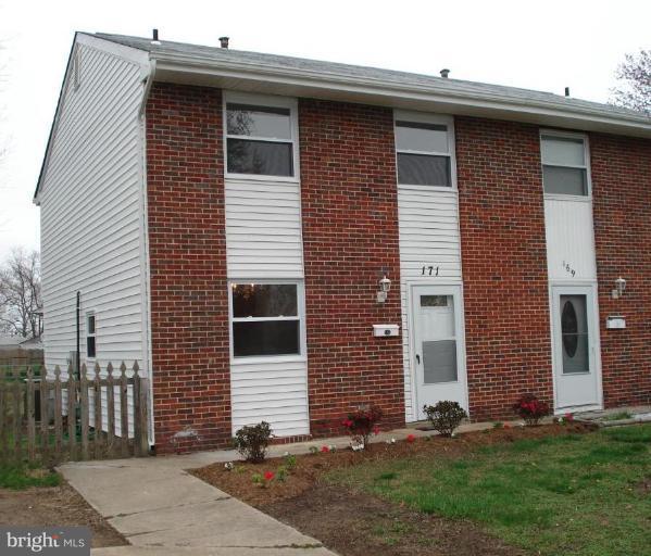 171 Dunlap Road Pasadena, MD 21122 - Photo 1 of 24 Exterior (Front)