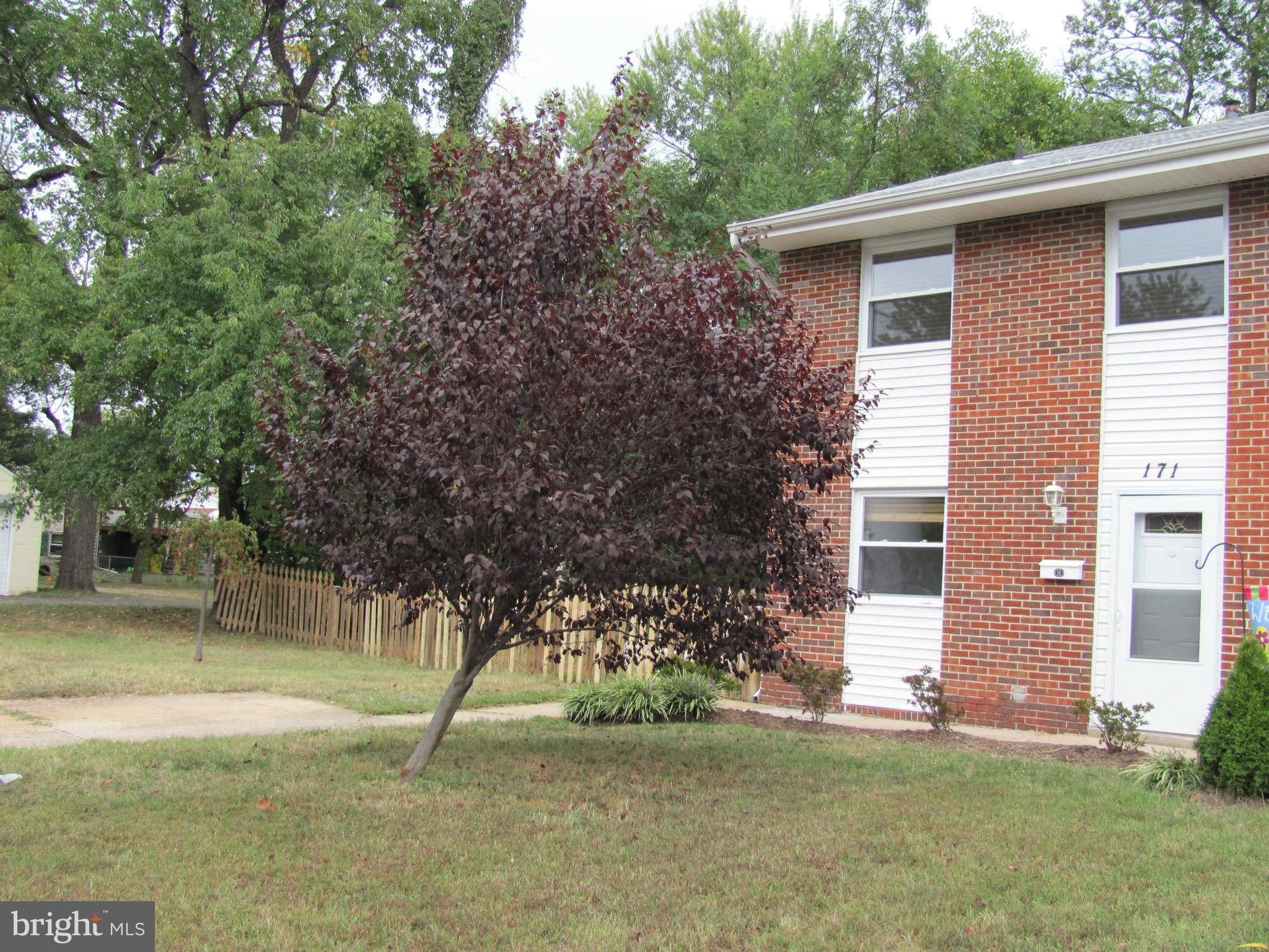 171 Dunlap Road Pasadena, MD 21122 - Photo 2 of 24 Exterior (Front)