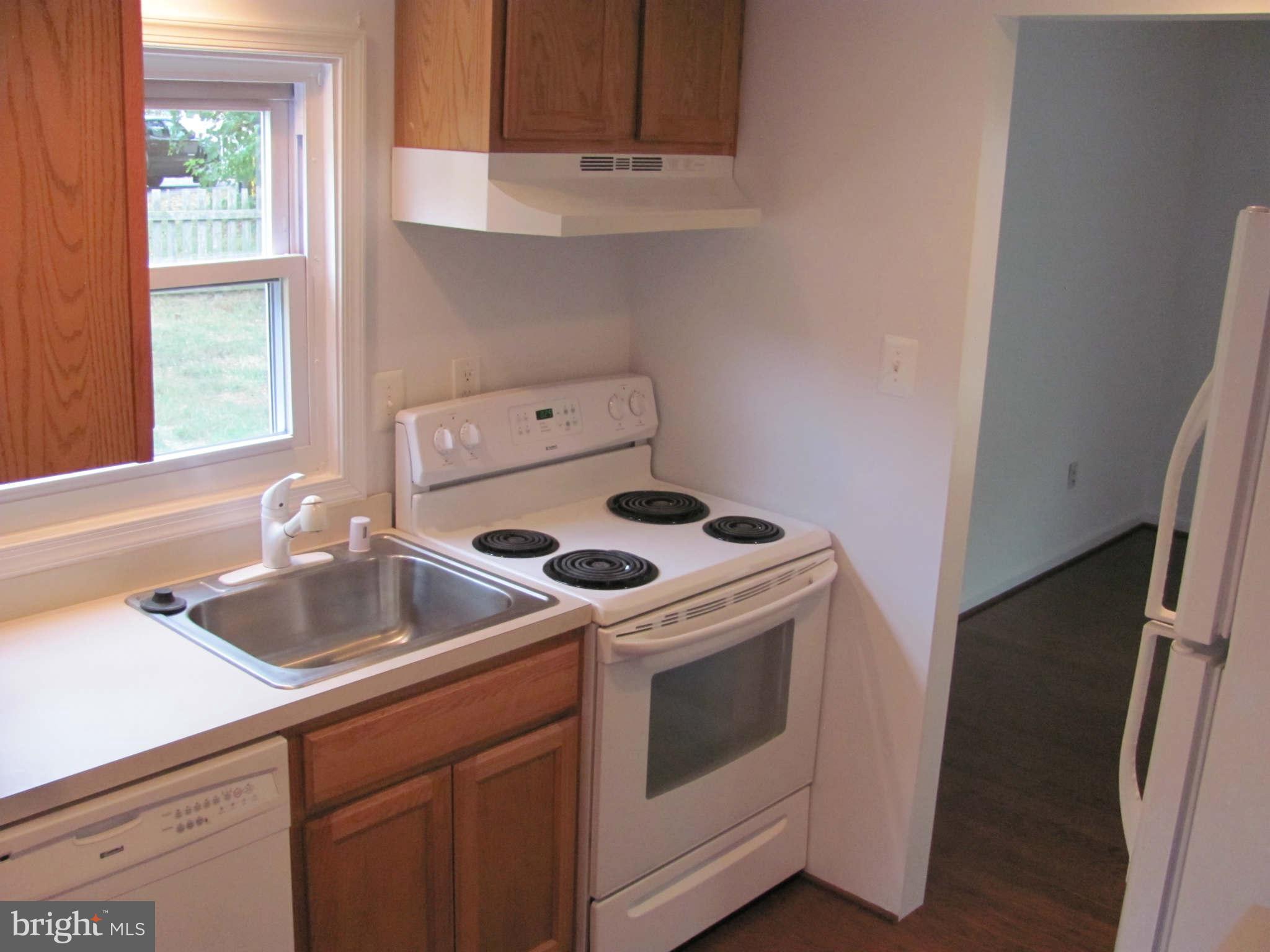 171 Dunlap Road Pasadena, MD 21122 - Photo 10 of 24 Kitchen